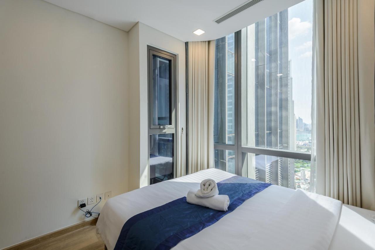 Landmark 81 * TP. Hồ Chí Minh